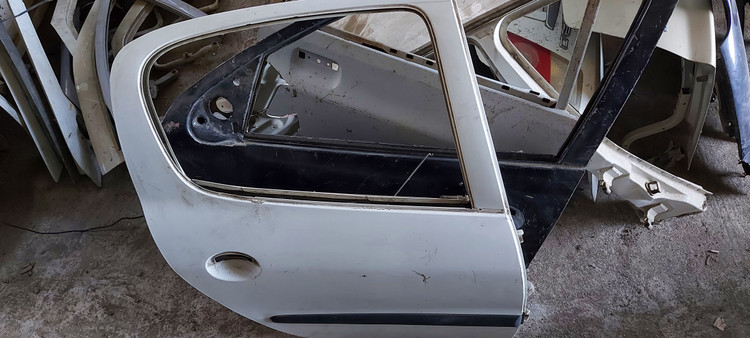 درب عقب راست ۲۰۶ استوک اصلی