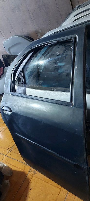 درب عقب راست ال نود استوک اصلی